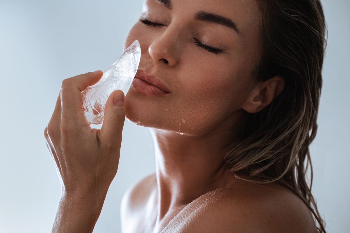 The 30-Second Ice Bath Your Face is Begging For (And Why It Beats Your $100 Serum)