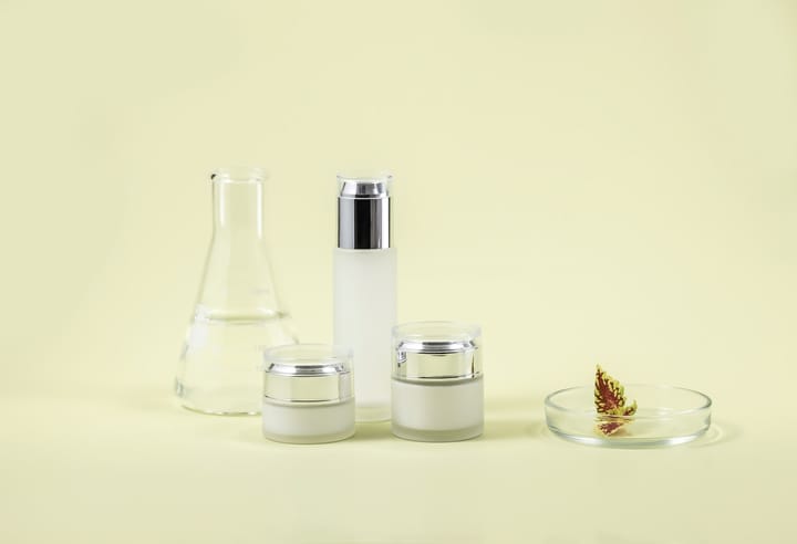 The Quiet Power of Vitamin B3: Why Your Post-30 Skin Needs This Multi-Tasking Peacemaker