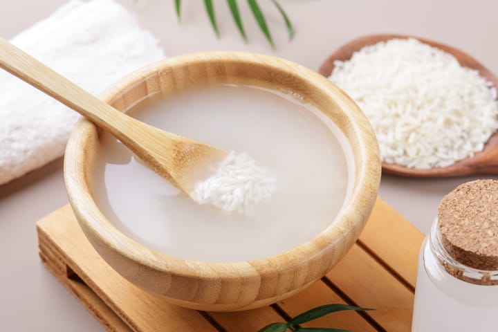 The $0.50 "Liquid Silk" Secret: How Fermented Rice Water Actually Rebuilds Hair Strength