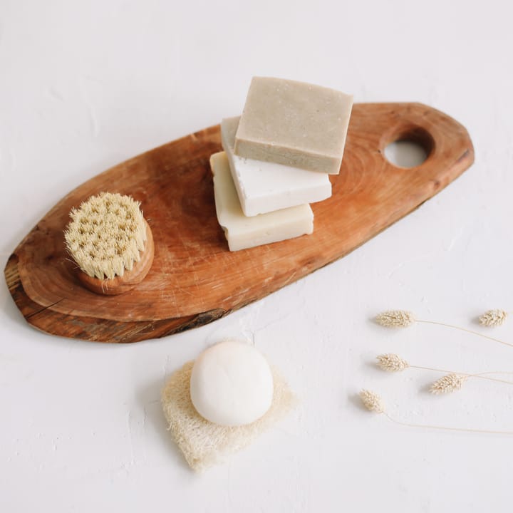 The End of the Glass Bottle? Why Solid Serums are the Future of Luxury Skincare